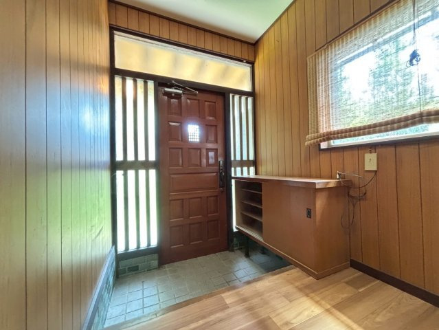大字嬉戸建の玄関