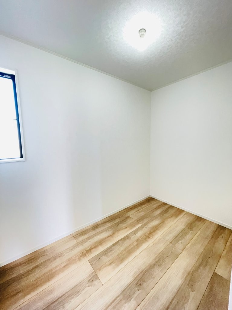 豊田市上丘町第1　新築分譲住宅　全3棟　1号棟の収納|納戸や収納庫だけでなく、趣味室やワークスペースなど多目的に活用できるストレージルーム付き♪