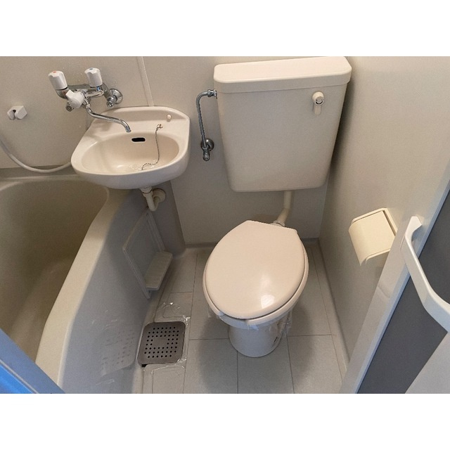 埼玉県春日部市　一棟アパートのトイレ