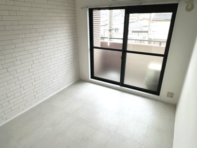 【洋室】 | サンフォーレ岡本