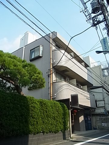 峰岸ビルの外観