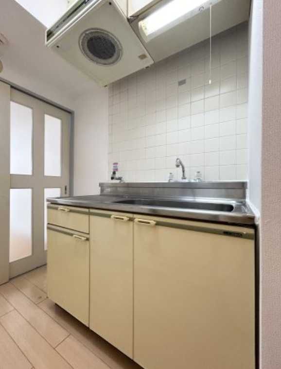 ハナブサマンション　敷金０　礼金０　室内洗濯機置き場のキッチン