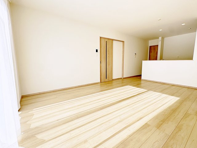 新築戸建・建売　福島市野田町七丁目　ハートフルタウン　全2棟の居間・リビング