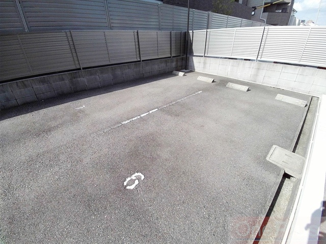 グランディール六甲の駐車場