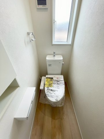 耐震等級３！ご成約プレゼント対象物件！のトイレ|1、2階それぞれにトイレ完備！温水洗浄便座機能付きです♪