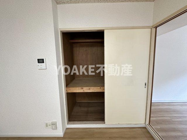 ソレイユイワサキの収納|別部屋の写真となります。現況優先。
