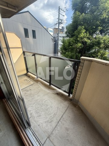 日宝ロイヤルハイツ桑津　桑津小学校区のバルコニー|日宝ロイヤルハイツ桑津　バルコニー