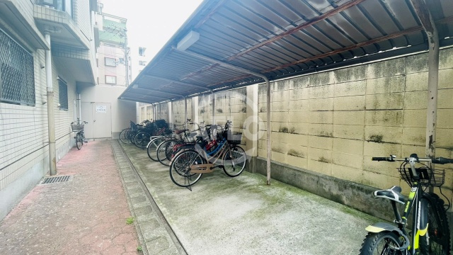 日宝ロイヤルハイツ桑津　桑津小学校区のその他共用部分|日宝ロイヤルハイツ桑津　駐輪場