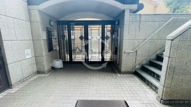 日宝ロイヤルハイツ桑津　桑津小学校区のロビー|日宝ロイヤルハイツ桑津　ロビー