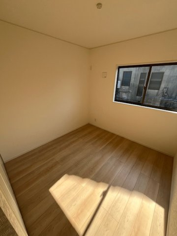 北諸県郡三股町五本松の新築一戸建の洋室