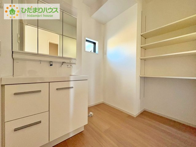 那珂市菅谷11期　新築戸建の独立洗面台|シンプルで使い勝手の良い独立洗面台！