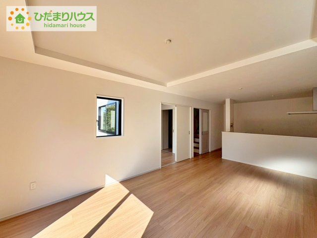 那珂市菅谷11期　新築戸建の居間・リビング|早くお仕事終わらせて、家に帰りたくなるようなリビングです(^^♪