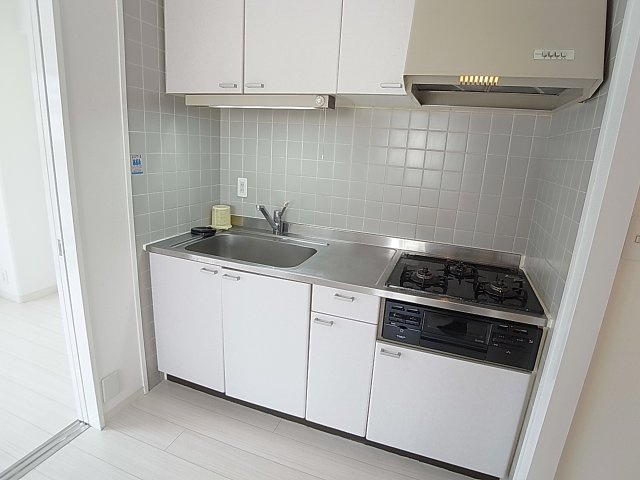 兵庫駅前アーバンライフのキッチン|システムキッチン完備してます