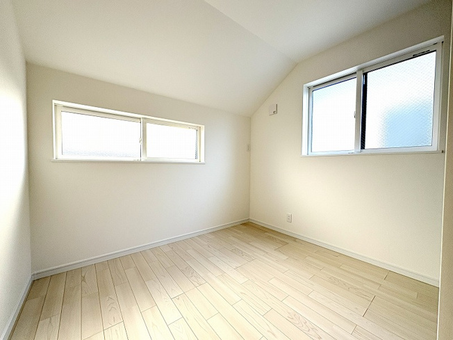 【子供部屋】 | 練馬区西大泉1丁目　新築一戸建住宅　全1棟　(保谷店) | 2階4.5帖/お好みのインテリアで安らぐ癒し空間が生まれます。