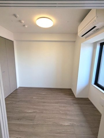 CLARITIA ASAKUSAの設備|洋室にエアコン・照明付き