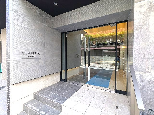 CLARITIA ASAKUSAの設備|瀟洒なエントランス