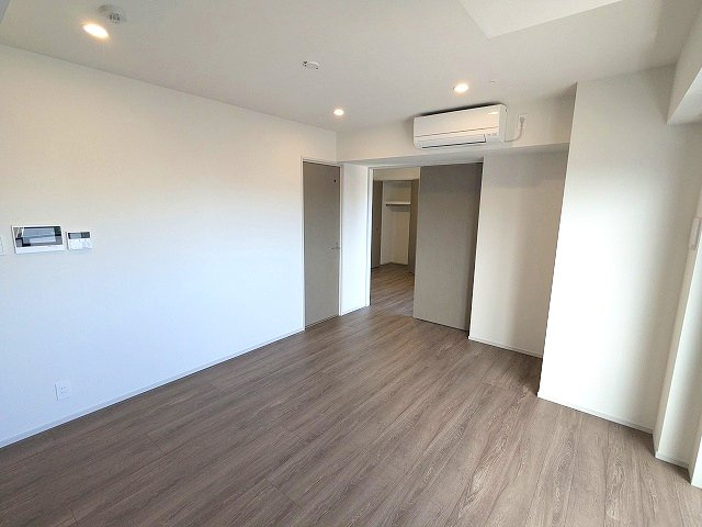 CLARITIA ASAKUSAの設備|DKにエアコン・ダウンライト付き