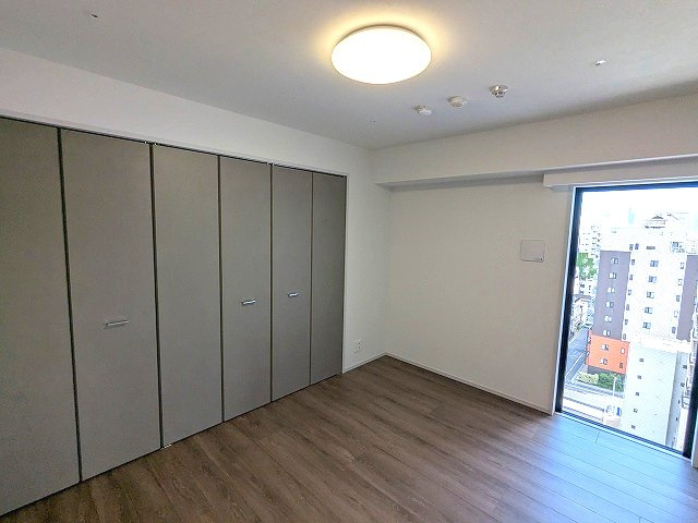 CLARITIA ASAKUSAの設備|洋室にエアコン・照明付き