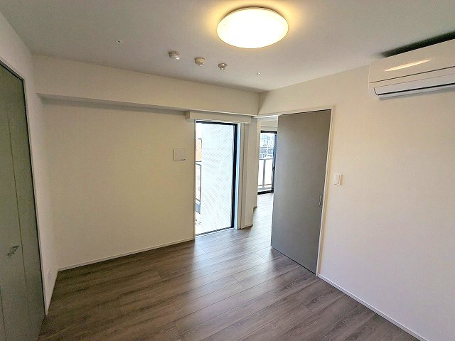 CLARITIA ASAKUSAの設備|洋室にエアコン・照明付き