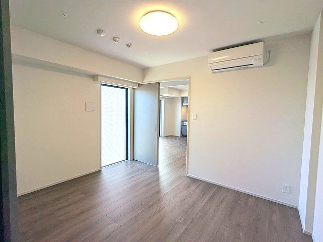 CLARITIA ASAKUSAの設備|洋室にエアコン・照明付き