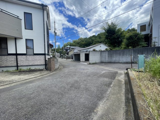 【前面道路含む現地写真】 | 売地　衣山5丁目