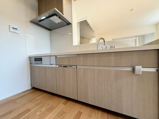 SUN COURTーサンコート－小倉南区横代北町４丁目【小倉南区　新築戸建て】のキッチン|対面式のオープンキッチン♪お料理しながら家族の会話も広がります♪【小倉南区　新築戸建て】