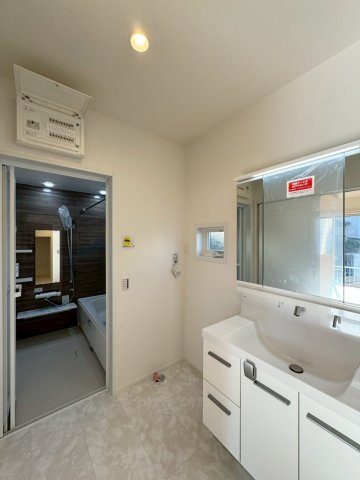 SUN COURTーサンコート－小倉南区横代北町４丁目【小倉南区　新築戸建て】の脱衣所|充分な広さの洗面脱衣室♪【小倉南区　新築戸建て】