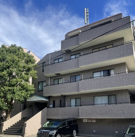 横浜市中区千代崎町１丁目の賃貸マンション