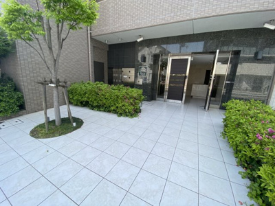 【エントランス】 | レークス大阪城イースト