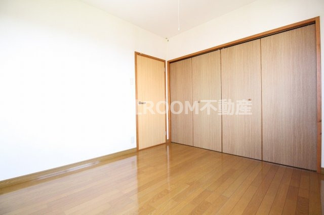 フォレストヒルの洋室