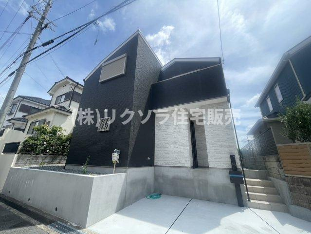 太秦東が丘　新築一戸建ての外観|新しい生活にいかがでしょうか？外観はお住まいの顔になります。こだわりたいポイントですね。外壁塗装や屋根塗装のご相談も承っております。
■現地内覧・資金計画相談・住宅ローン相談もお問合せ受付中■