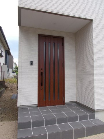 赤磐市桜が丘東3丁目の玄関