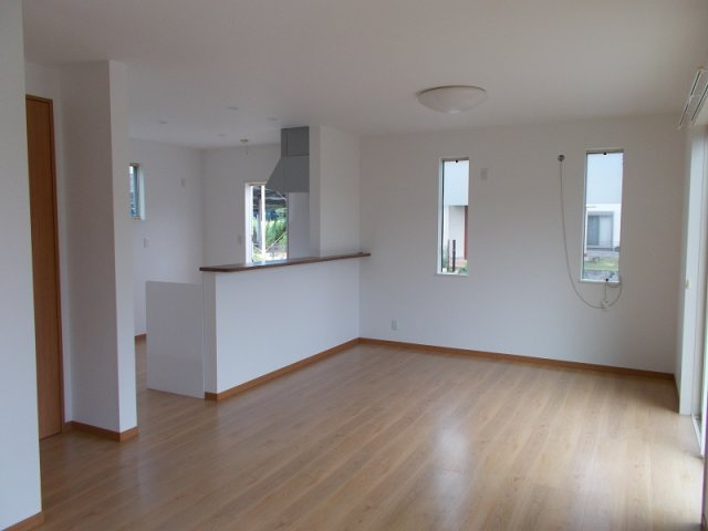 赤磐市桜が丘東3丁目の居間・リビング