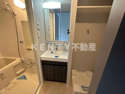 【洗面所】 | ミリア・レジデンス馬込 | 明るい洗面所です