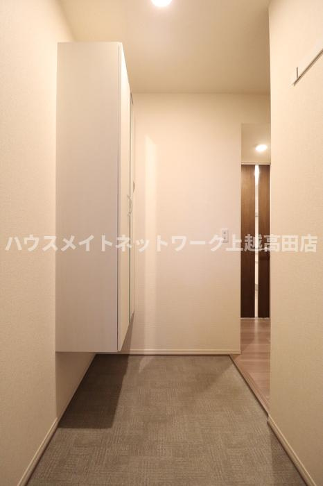 サニーガーデンの玄関|玄関