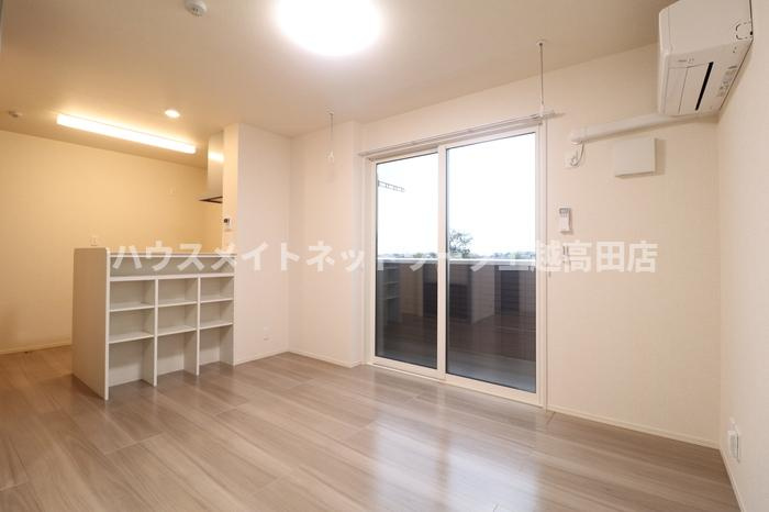 サニーガーデンの居間・リビング|リビング