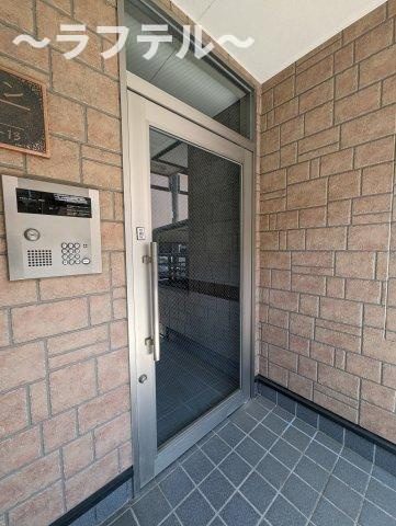 グランデ・ママンくすのき台のエントランス