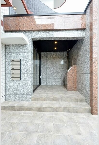 セレニティのエントランス