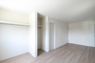 【洋室】 | スマイルホーム見付美登里１７－８ | クローゼット