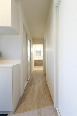 【玄関】 | スマイルホーム見付美登里１７－８ | 玄関→洗面の動線もスムーズです