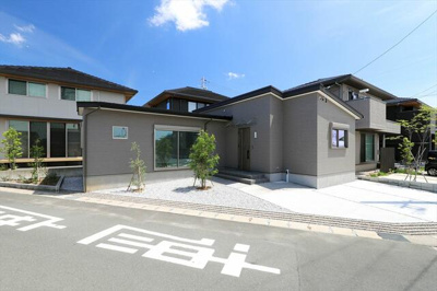 【外観】 | スマイルホーム見付美登里１７－８ | ３台駐車可