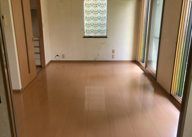 【居間・リビング】 | L型アイランドタイプは、キッチンからダイニングにもリビングにも目が行き届くので、とても使いやすい配置です。L字型独立タイプは、キッチンを独立させてるためLDKというよりもLDといった様なイメージです。