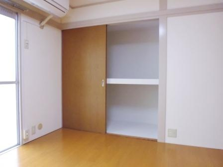 第６不二ハイツの収納