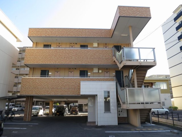【外観】クルーズイン 