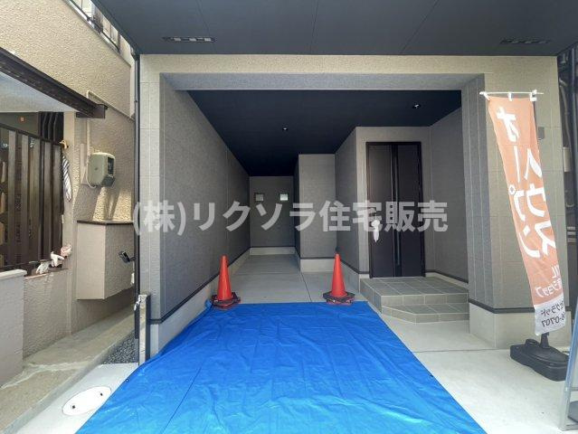 田井西町　新築一戸建ての駐車場|1台駐車可
■物件内覧・資金計画相談・住宅ローン相談、リフォーム相談、お問合せ受付中■
※当日・翌日のご内覧、ご相談はお電話でのお問合せがスムーズです！