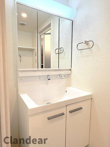 アクシルコート竹の塚の独立洗面台|ドキドキの新生活も、安心してスタート。ぴったりの住まいを見つけませんか？クランディアが一緒に住まい選びをサポートします‼　まずは、お気軽にお問合せください　＃クランディア※インテリアはイメージです