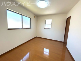 【洋室】 | 瑞穂市生津リフォーム済み中古住宅築15年！使いやすいオープンキッチン♪ | 瑞穂市生津リフォーム済み中古住宅築15年！使いやすいオープンキッチン♪サービスルームのある4SLDK！