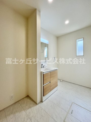 【脱衣所】 | 周智郡森町円田 新築一戸建て 1号棟 | 洗面脱衣室