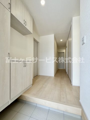 【玄関】 | 周智郡森町円田 新築一戸建て 1号棟 | 落ち着いた玄関です