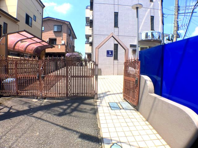 サンハイツ与野のエントランス